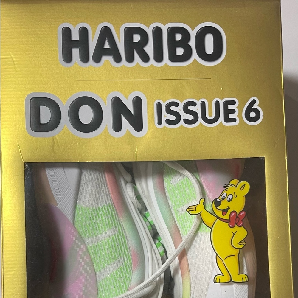 Haribo Men’s size 9 basketball shoes